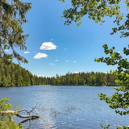 Stor Og Moderne 2-roms Med Marka Som Naermeste Nabo Daire